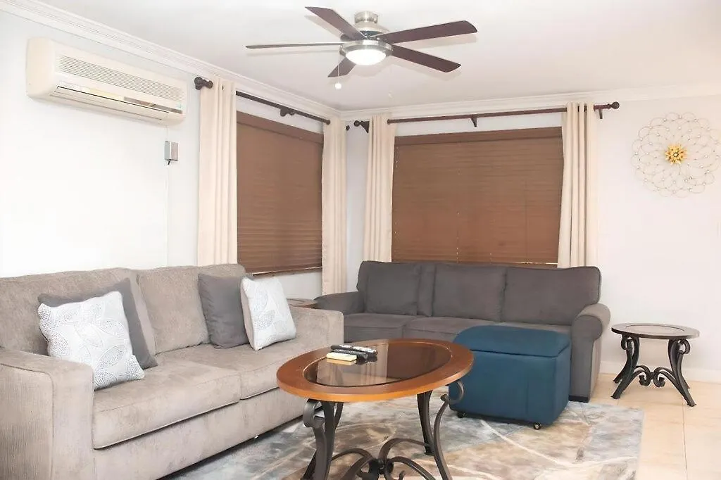 Tatil Evi Tangerine Sunsets Valencia Villa Nassau